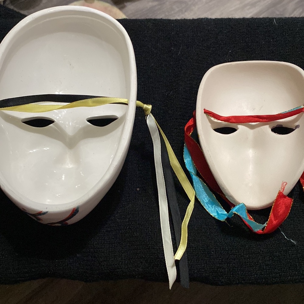 Set of Painted Ceramic Masks - Picture 2 of 2